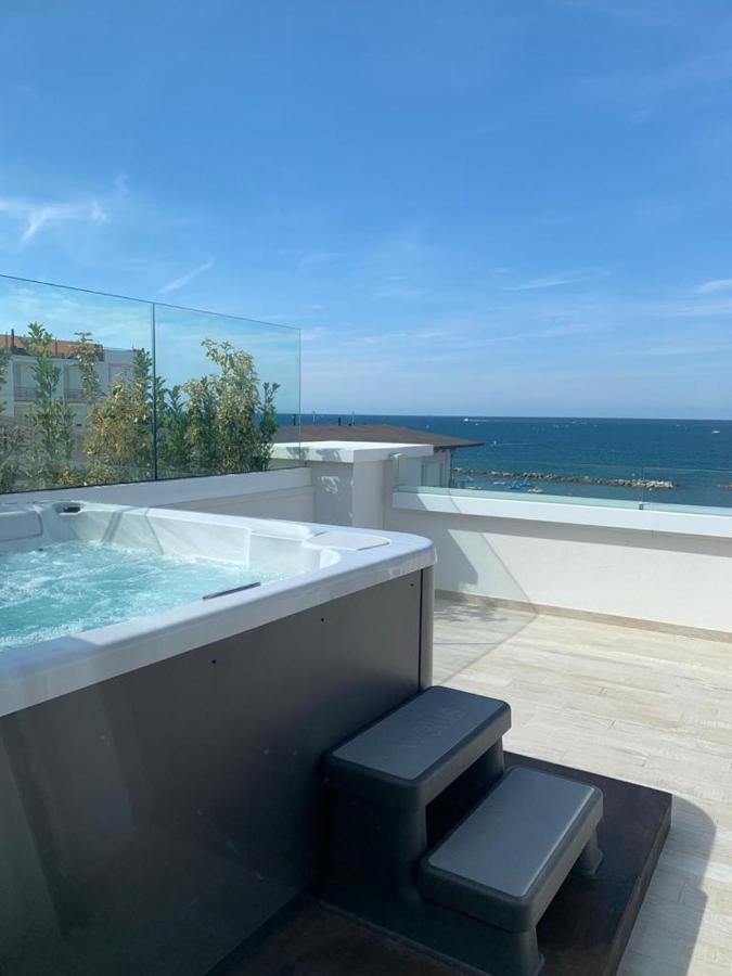 Trevi Family Resort كاتوليكا المظهر الخارجي الصورة