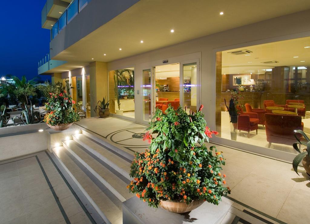 Trevi Family Resort كاتوليكا المظهر الخارجي الصورة